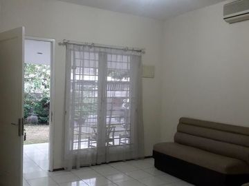 Rumah dijual di Kesehatan Bintaro Jakarta Selatan dekat Tol Jorr
