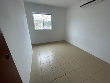 URBANIZACION CIUDAD SANTIAGO ETAPA LA RIA VENDO PRECIOSA CASA ESQUINERA DOS PLANTAS, TRES DORMITORIOS, EXCELENTES ACABADOS