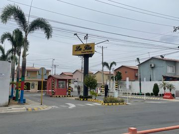URBANIZACION CIUDAD SANTIAGO ETAPA LA RIA VENDO PRECIOSA CASA ESQUINERA DOS PLANTAS, TRES DORMITORIOS, EXCELENTES ACABADOS