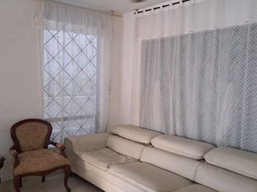 VENTA DE CASA EN MELGAR EN CONJUNTO
