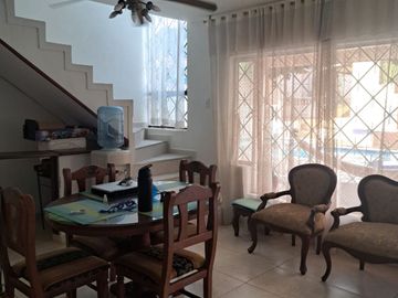 VENTA DE CASA EN MELGAR EN CONJUNTO