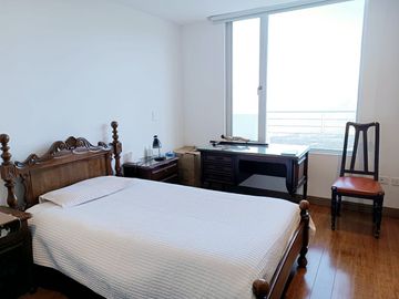 DEPARTAMENTO DE  VENTA EN MONTESERRIN