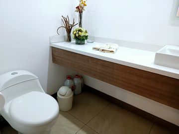 DEPARTAMENTO DE  VENTA EN MONTESERRIN