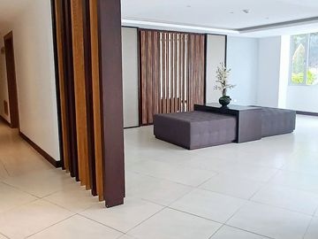 DEPARTAMENTO DE  VENTA EN MONTESERRIN