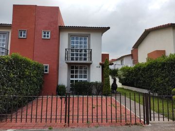 CASAS CALIMAYA VILLAS DEL CAMPO AMPLIO JARDIN