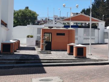 CASA EN VENTA SECTOR CARCELEN ALTO, DENTRO DE CONJUNTO PRIVADO