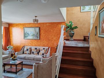 CASA EN VENTA SECTOR CARCELEN ALTO, DENTRO DE CONJUNTO PRIVADO