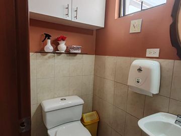 CASA EN VENTA SECTOR CARCELEN ALTO, DENTRO DE CONJUNTO PRIVADO