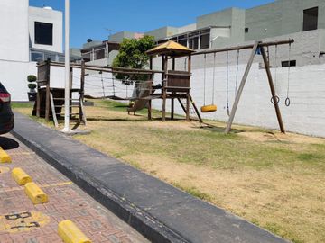 CASA EN VENTA SECTOR CARCELEN ALTO, DENTRO DE CONJUNTO PRIVADO