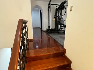 Vendo Hermosa Casa Remodelada - San Borja