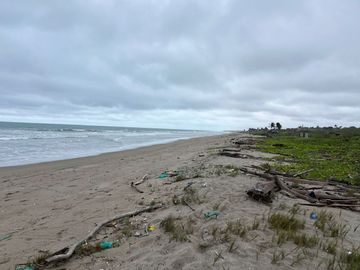 terreno de venta en puerto cayo frente al mar