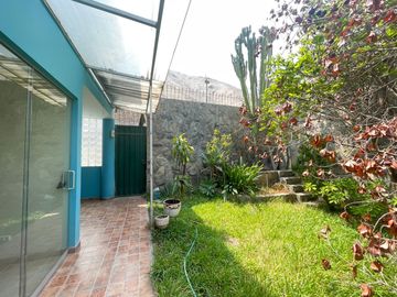Se Vende Casa Super Amplia Y Moderna En La Molina