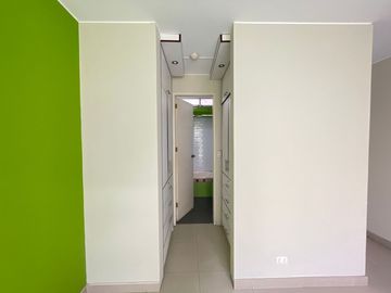 Se Vende Casa Super Amplia Y Moderna En La Molina