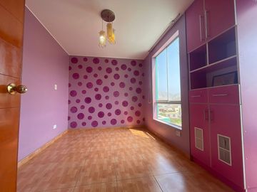 Se Vende Casa Super Amplia Y Moderna En La Molina