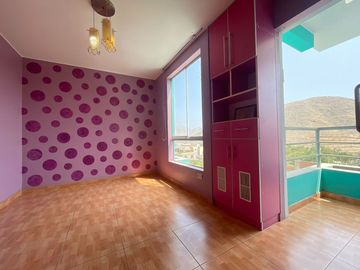 Se Vende Casa Super Amplia Y Moderna En La Molina
