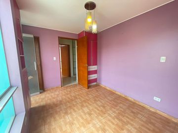 Se Vende Casa Super Amplia Y Moderna En La Molina