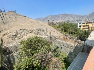 Se Vende Casa Super Amplia Y Moderna En La Molina