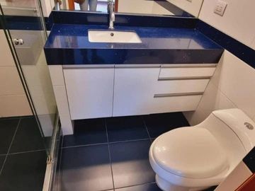En venta  hermoso departamento  en 1er piso frente a Parque en Urb. Valle Hermoso - Surco