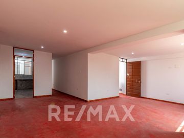 Alquiler Casa En Estreno 240m2 En San Martin De Porres