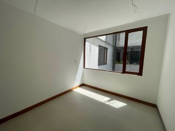 Vendo Casa Cumbaya - Sector Lumbisi - Home Realtors By Monica Miranda