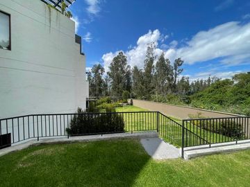 Vendo Casa Cumbaya - Sector Lumbisi - Home Realtors By Monica Miranda