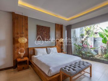 Sayan Enchantment 2-Bedroom Villa with Freehold Title