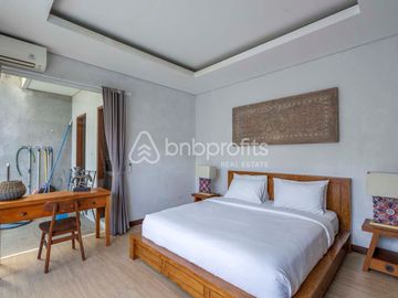 Sayan Enchantment 2-Bedroom Villa with Freehold Title