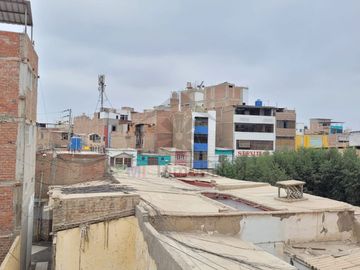 REMATE DE CASA EN EL CENTRO DE CHICLAYO