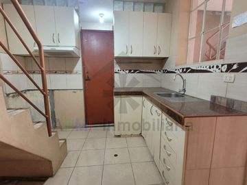 REMATE DE CASA EN EL CENTRO DE CHICLAYO