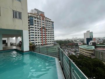 BANK FORECLOSED UNIT FOR SALE IN VICTORIA TOWERS, PANAY AVE., QUEZON CITY