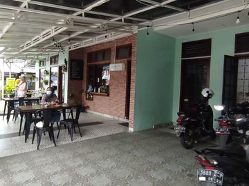 Rumah Strategis Dekat Hotel Horison di Turangga Lengkong Bandung