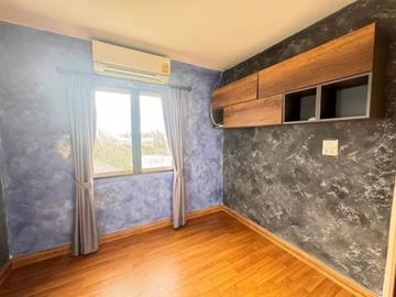 For sale: 2-storey twin house, Life Garden Home project (Rong Po), Bang Lamung, Chonburi