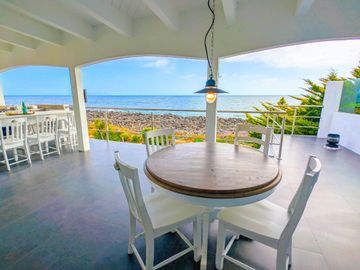 Casa Frente al mar con piscina y sauna en Playas Cibola del Mar, Ensenada