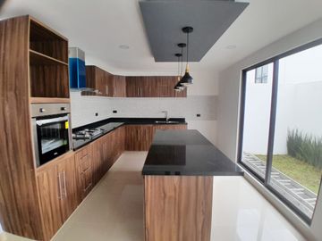 CASA EN VENTA LOMAS DE ANGELOPOLIS SAN ANDRES CHOLULA PUEBLA