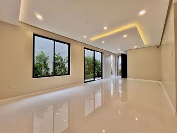 Mesmerizing Home with Elevator House and lot for sale in BF homes Paranaque city