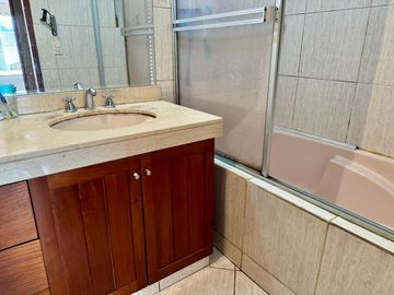 VENTA DPTO POR EL PENTAGONITO EN CHACARILLA, SAN BORJA