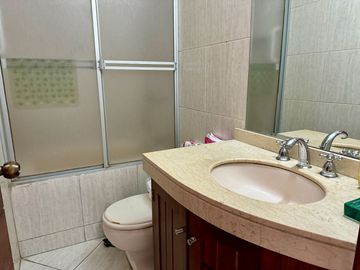VENTA DPTO POR EL PENTAGONITO EN CHACARILLA, SAN BORJA