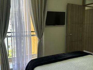 Se arrienda apartamento amoblado en condina