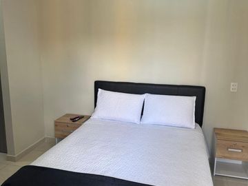 Se arrienda apartamento amoblado en condina