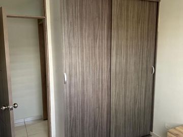 Se arrienda apartamento amoblado en condina