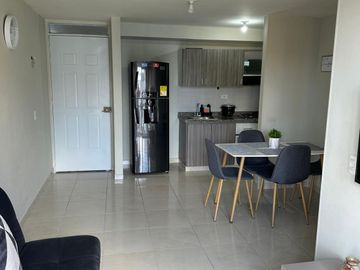 Se arrienda apartamento amoblado en condina