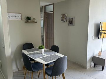 Se arrienda apartamento amoblado en condina