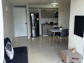 Se arrienda apartamento amoblado en condina
