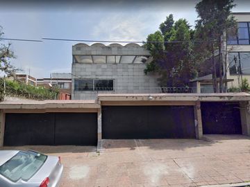 ¡¡CASA EN LA COLONIA LOMAS DE CHAPULTEPEC APROVECHA OPORTUNIDAD!!