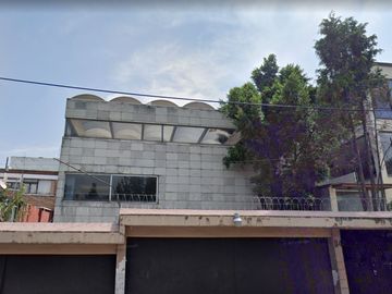 ¡¡CASA EN LA COLONIA LOMAS DE CHAPULTEPEC APROVECHA OPORTUNIDAD!!