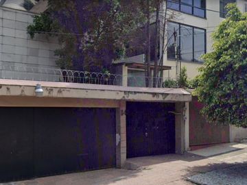 ¡¡CASA EN LA COLONIA LOMAS DE CHAPULTEPEC APROVECHA OPORTUNIDAD!!