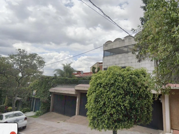 ¡¡CASA EN LA COLONIA LOMAS DE CHAPULTEPEC APROVECHA OPORTUNIDAD!!