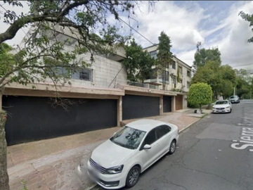 ¡¡CASA EN LA COLONIA LOMAS DE CHAPULTEPEC APROVECHA OPORTUNIDAD!!