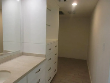 ¡¡CASA EN LA COLONIA LOMAS DE CHAPULTEPEC APROVECHA OPORTUNIDAD!!