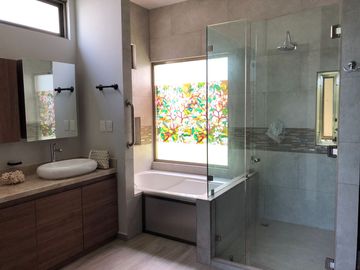Exclusiva Residencia en el Corazón de Altozano – Sector Lago